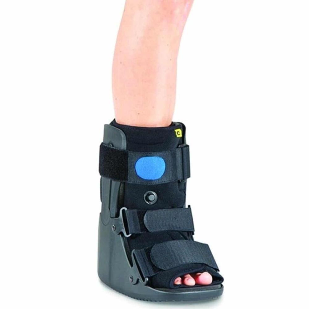 BOTA WALKER CORTA CHICA CON AIRE